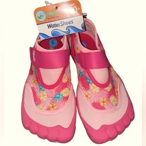 Water shoes- newtz. UPF 50+